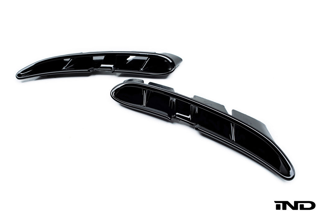 iND f82 f83 m4 painted side vent set - iND Distribution
