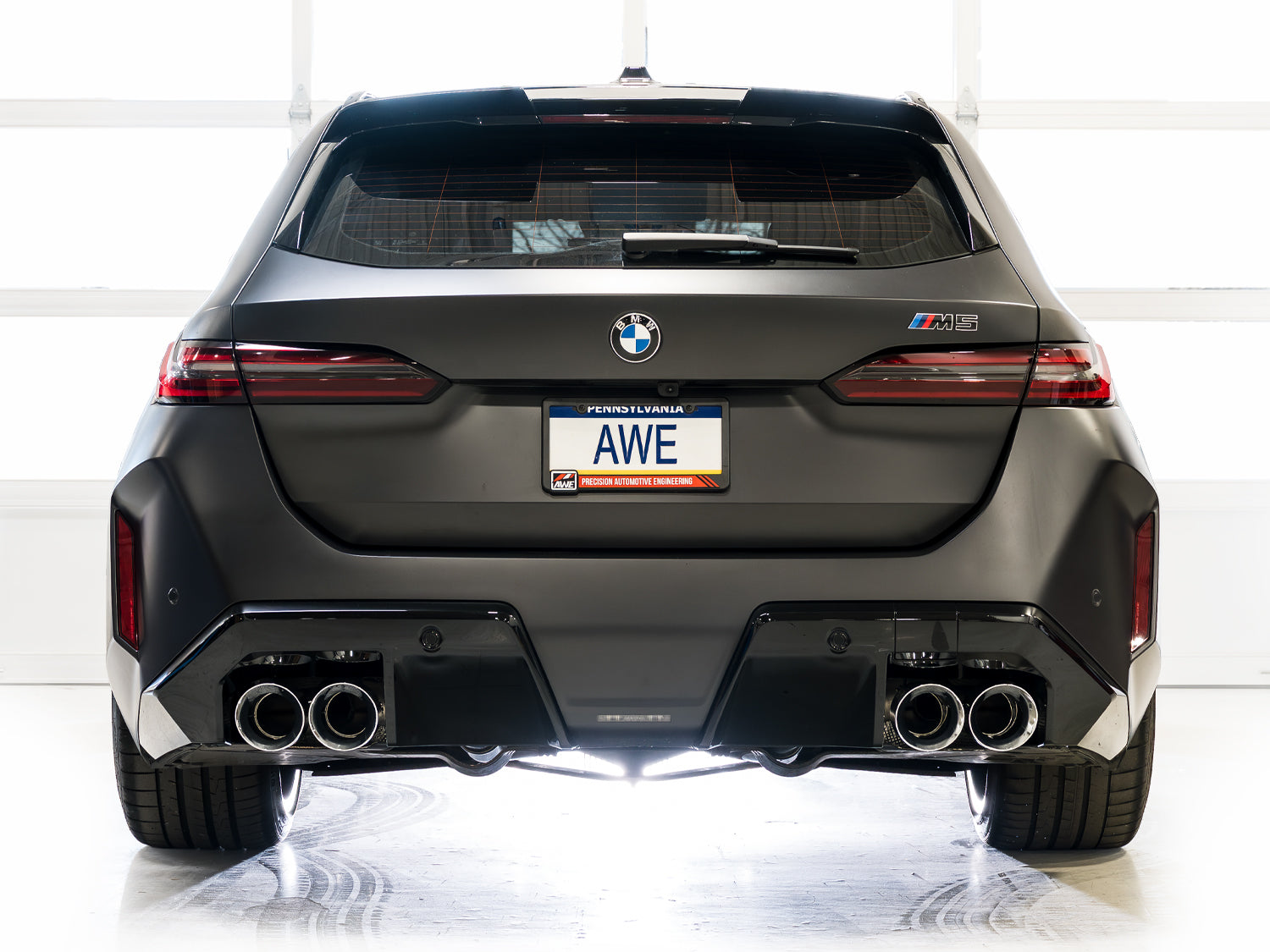 AWE Tuning - Touring Edition Catback Exhaust - BMW G9X M5