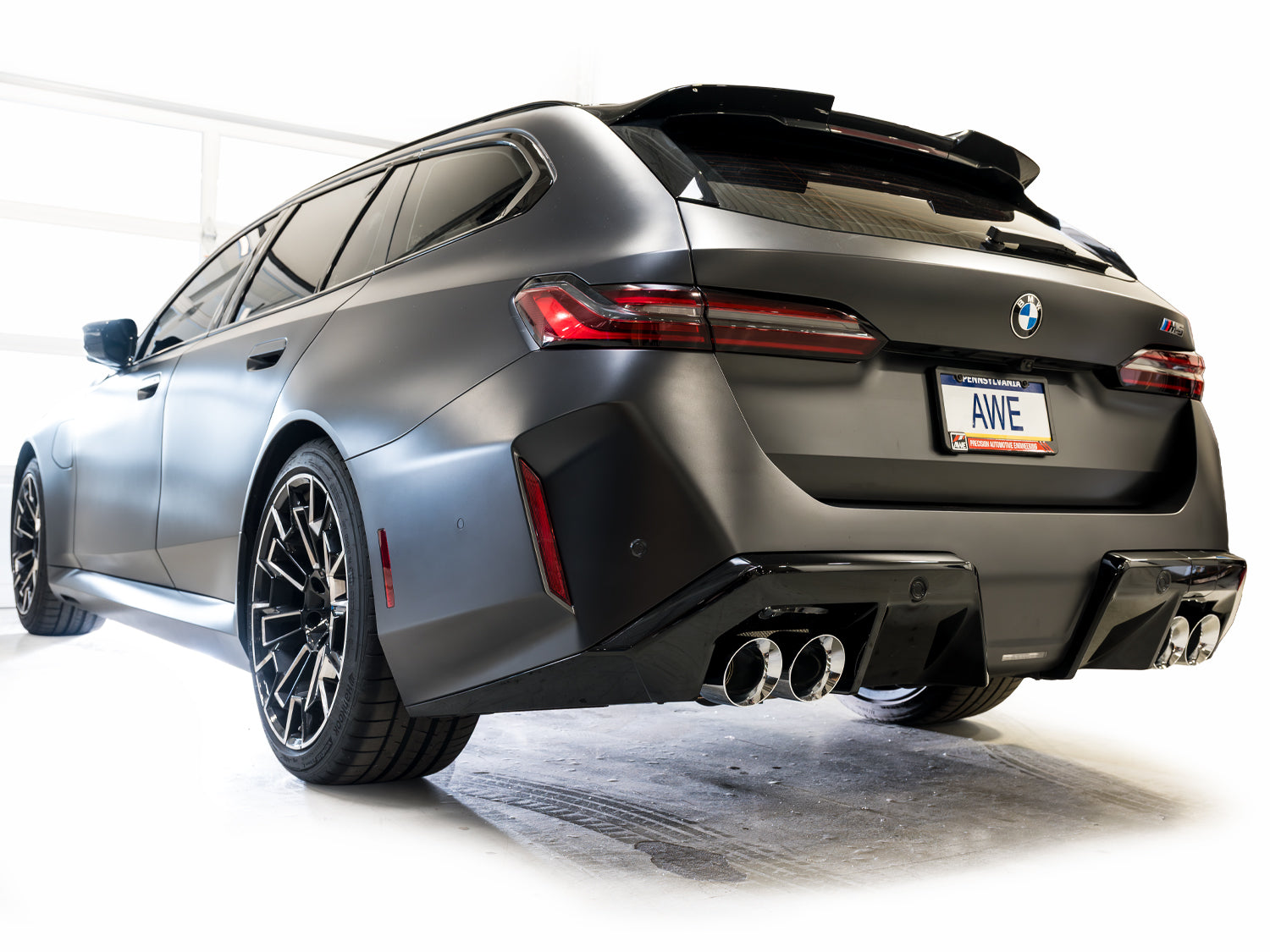 AWE Tuning - Track Edition Catback Exhaust - BMW G9X M5