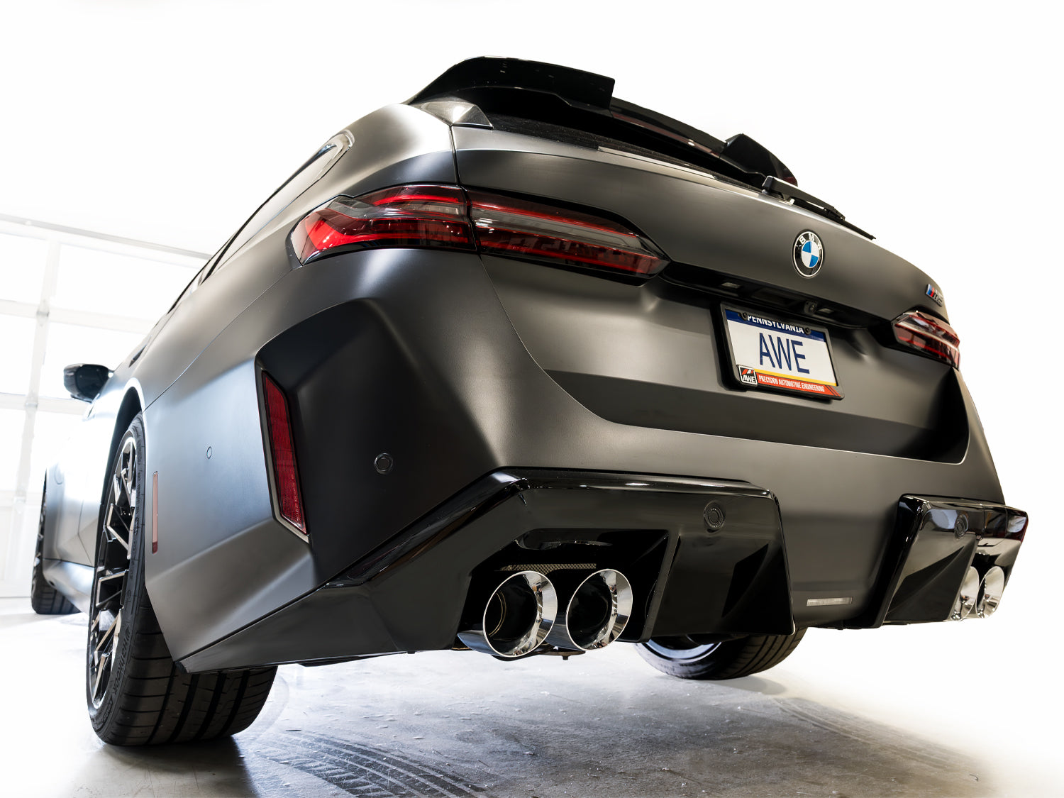 AWE Tuning - Touring Edition Catback Exhaust - BMW G9X M5