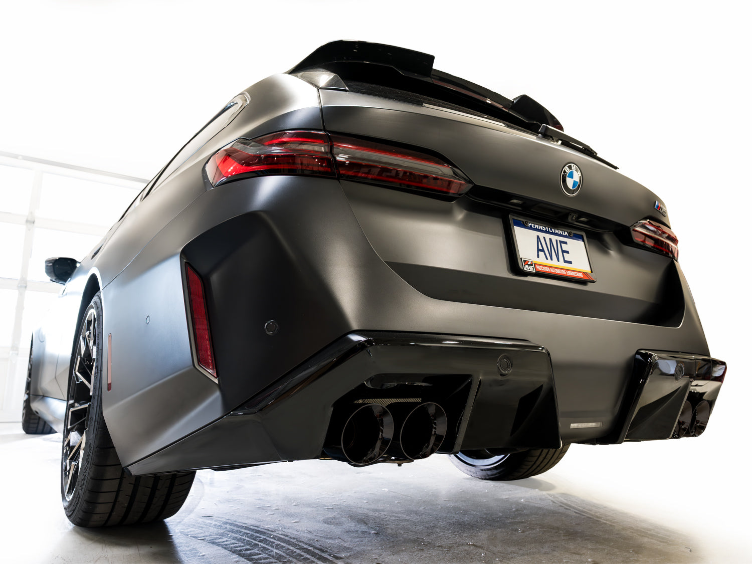 AWE Tuning - Touring Edition Catback Exhaust - BMW G9X M5