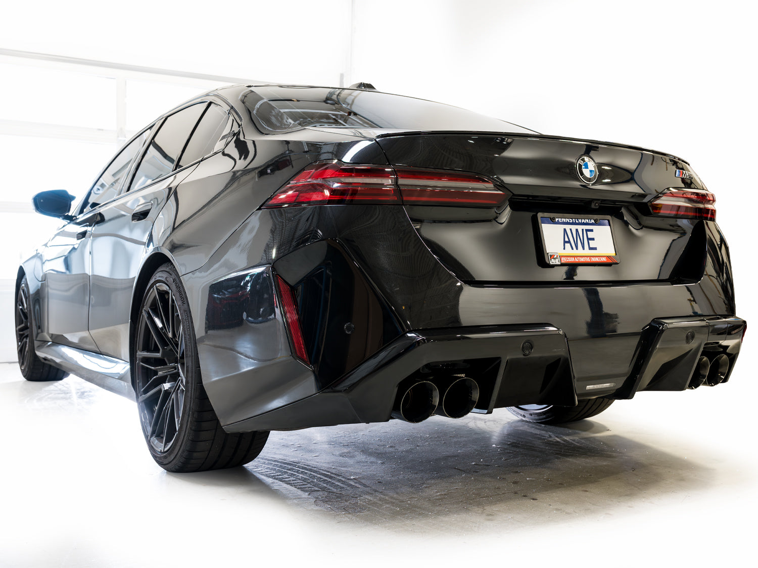 AWE Tuning - Track Edition Catback Exhaust - BMW G9X M5