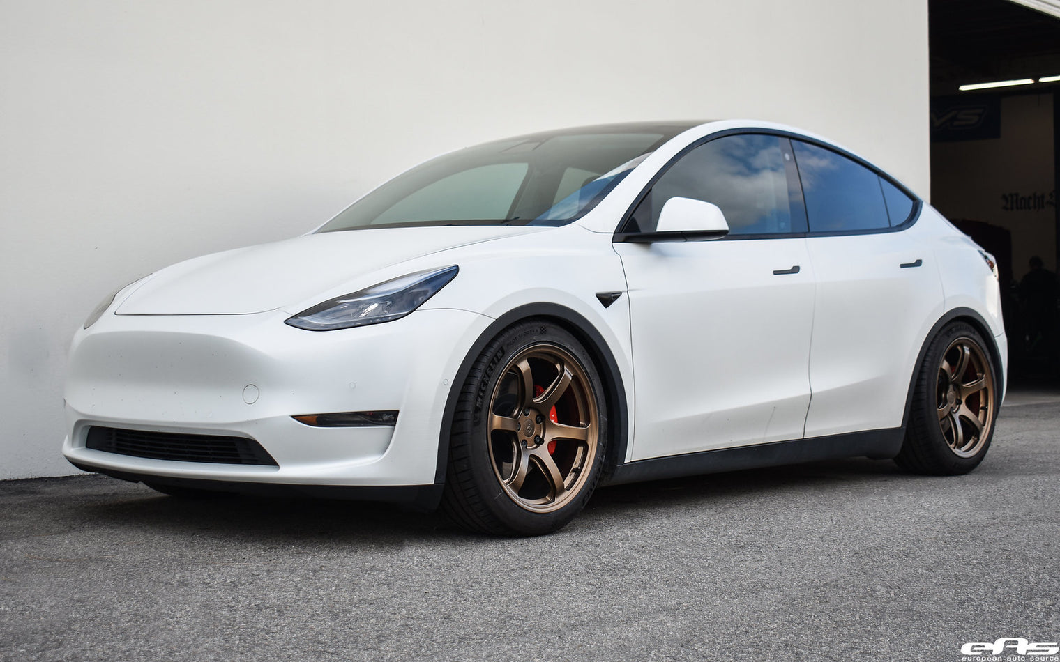 Titan 7 - 20" T-D6E Forged 6 Spoke Wheel/Tire Set - Tesla (5x114) (USED)