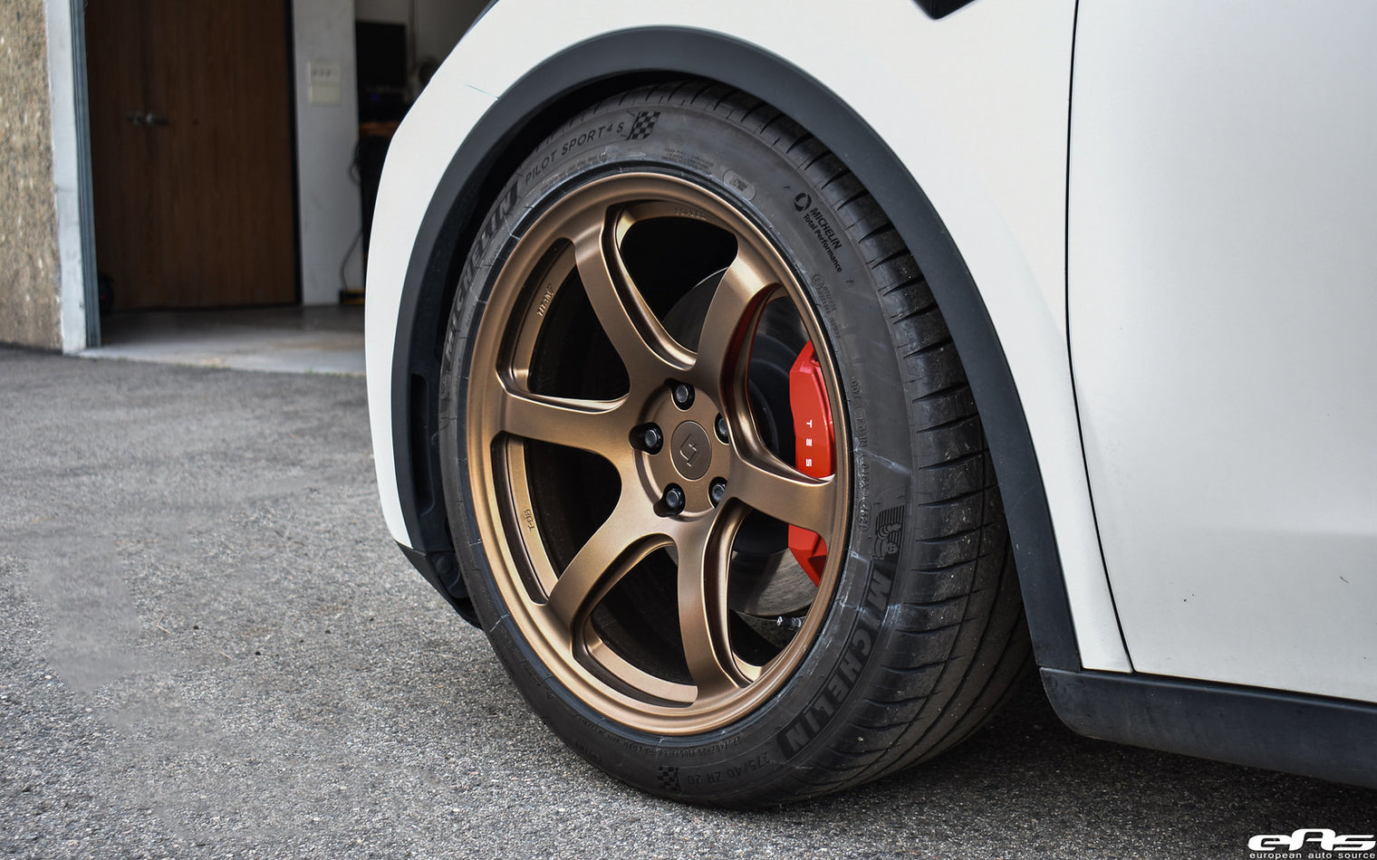 Titan 7 - 20" T-D6E Forged 6 Spoke Wheel/Tire Set - Tesla (5x114) (USED)