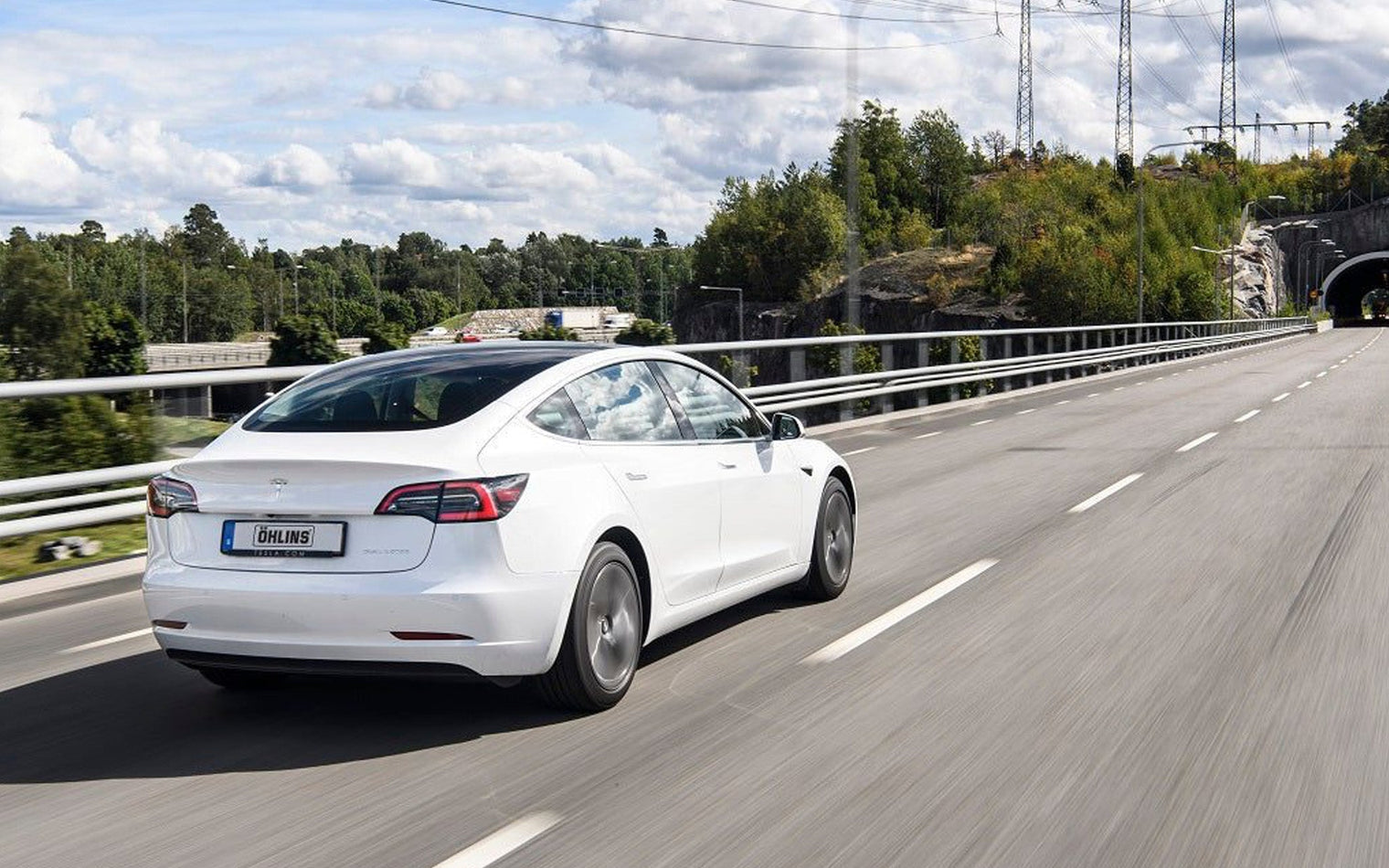 Ohlins - Road & Track DFV Coilover System (Street Tuned) - Tesla Model 3/Model Y