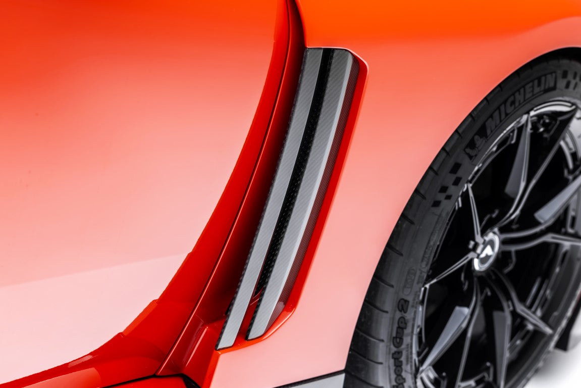Vorsteiner - VRS Carbon Fiber Aero Vented Fender with Side Skirts - BMW G87 M2
