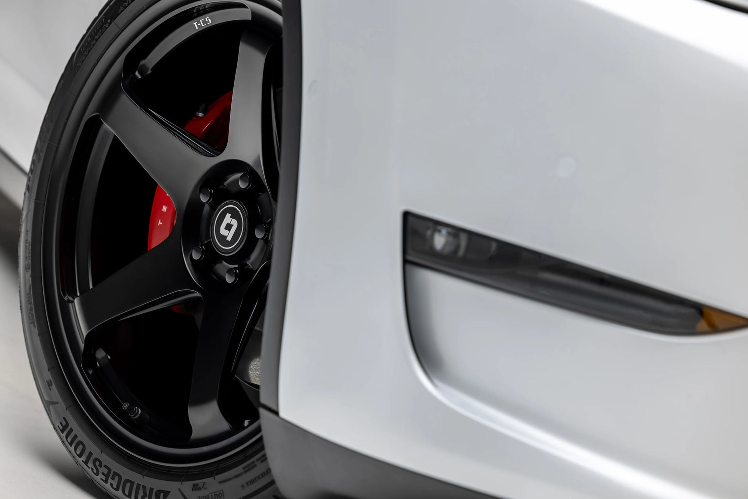 Titan 7 - T-C5 Forged 5 Spoke Wheel - Tesla (5x114)