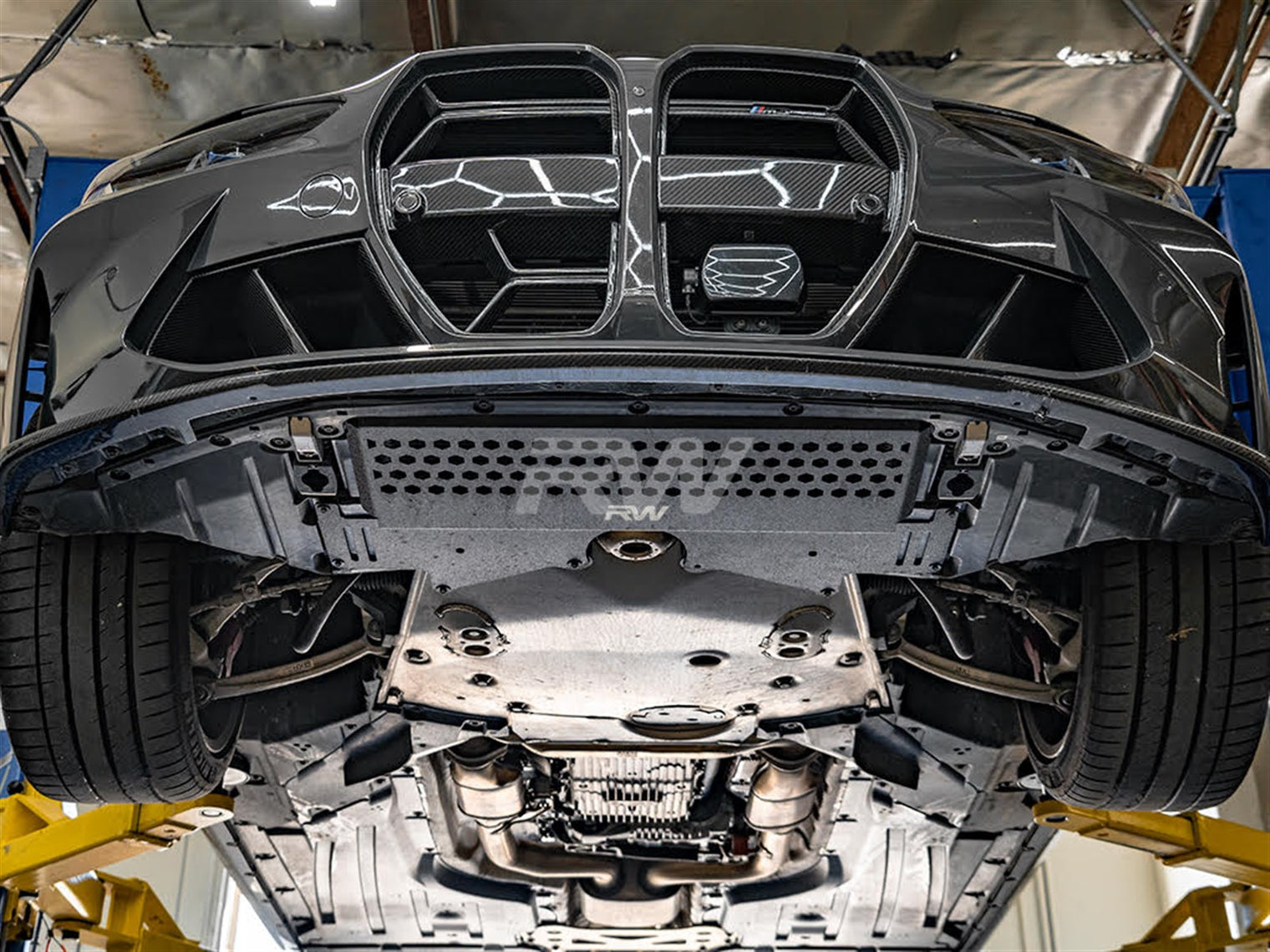 RW Carbon - Oil Cooler Guard  - BMW G8X M2/M3/M4