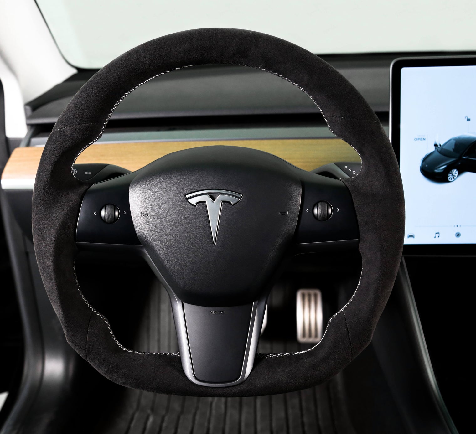 Rekudo - Alcantara Steering Wheel - Tesla Model 3/Model Y