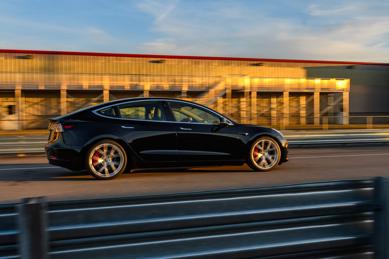 Rekudo - Lowering Spring Set - Tesla Model 3