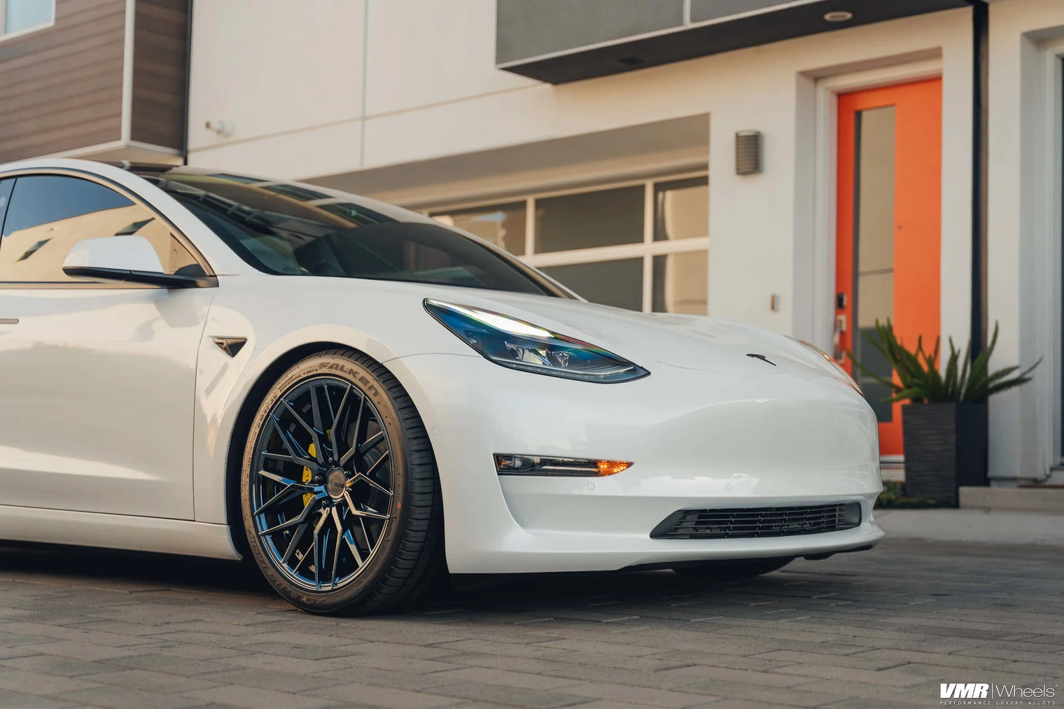 VMR Wheels - V802 Flow Formed Wheel - Tesla (5x114)