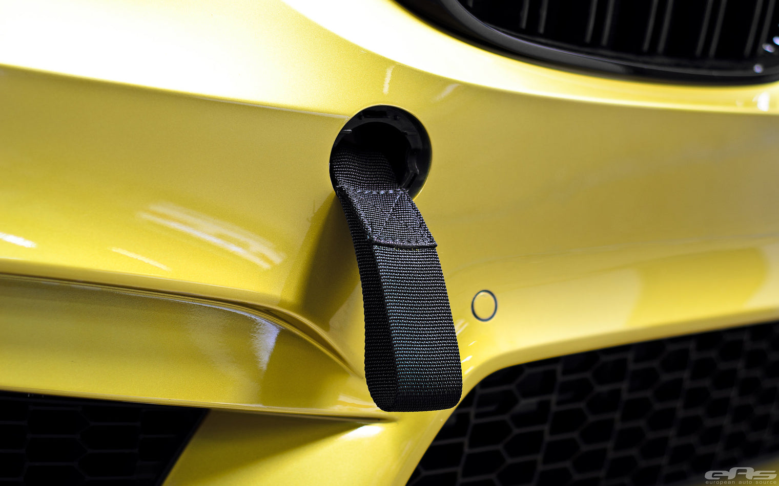 Macht Schnell -  Motorsport Tow Strap - BMW Models