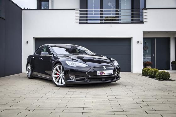 KW Suspensions -  DDC ECU Coilover Suspension - Tesla Model S