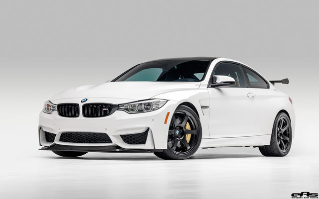 Alpine White F82 M4 GTS - Titan 7 T-D6E (Machine Black)