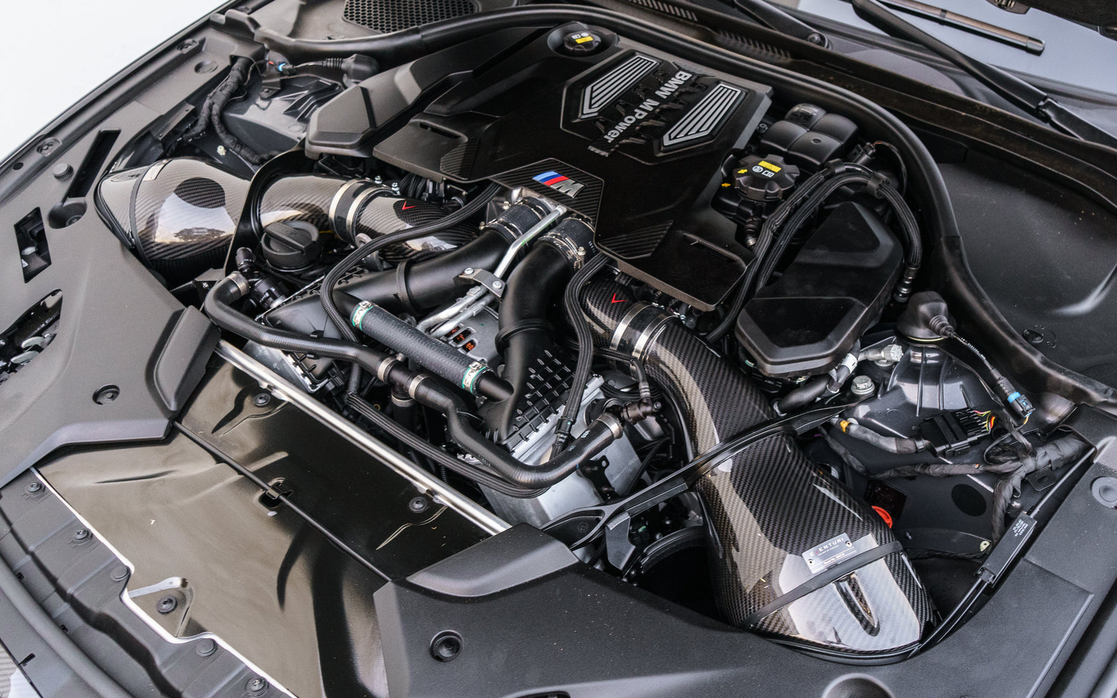 Eventuri Carbon Fiber Cold Air Intake (V2) - BMW F90 M5