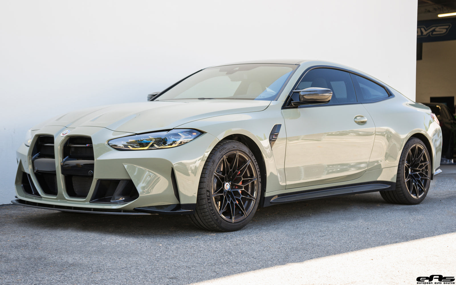 G82 M4 - Aurora CSL Yellow DRLs, Lighweight Front Lip & Vorsteiner ABS Kidney Grilles