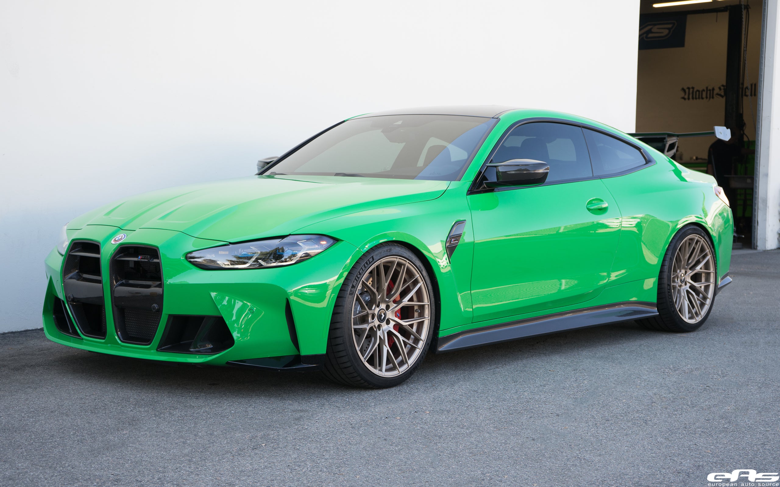 Signal Green BMW G82 M4 Competition - Gruppe M & Vorsteiner