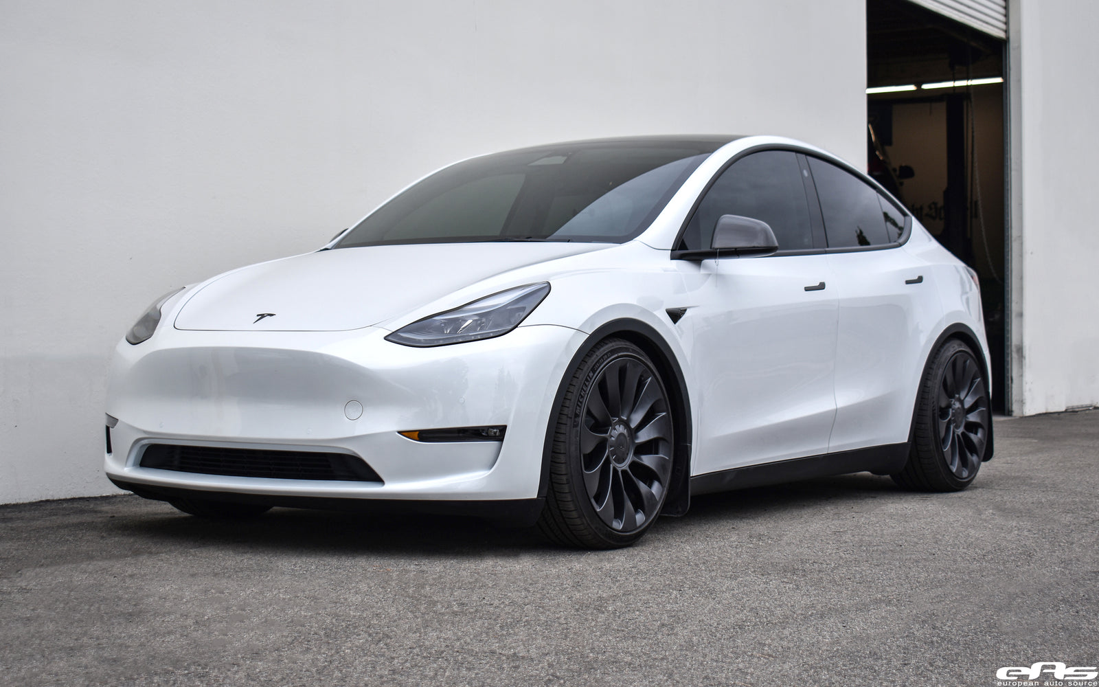 Tesla Model Y - KW V3 Coilovers, Aspira/H&R Wheel Spacers