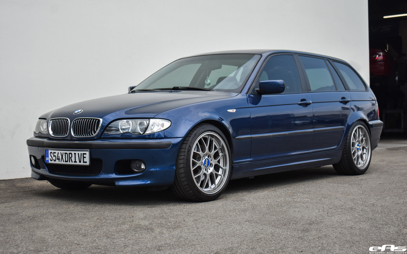 Throwback: Mystic Blue E46 325xi Touring (S54 Swapped) - Recaro Speed V Seats
