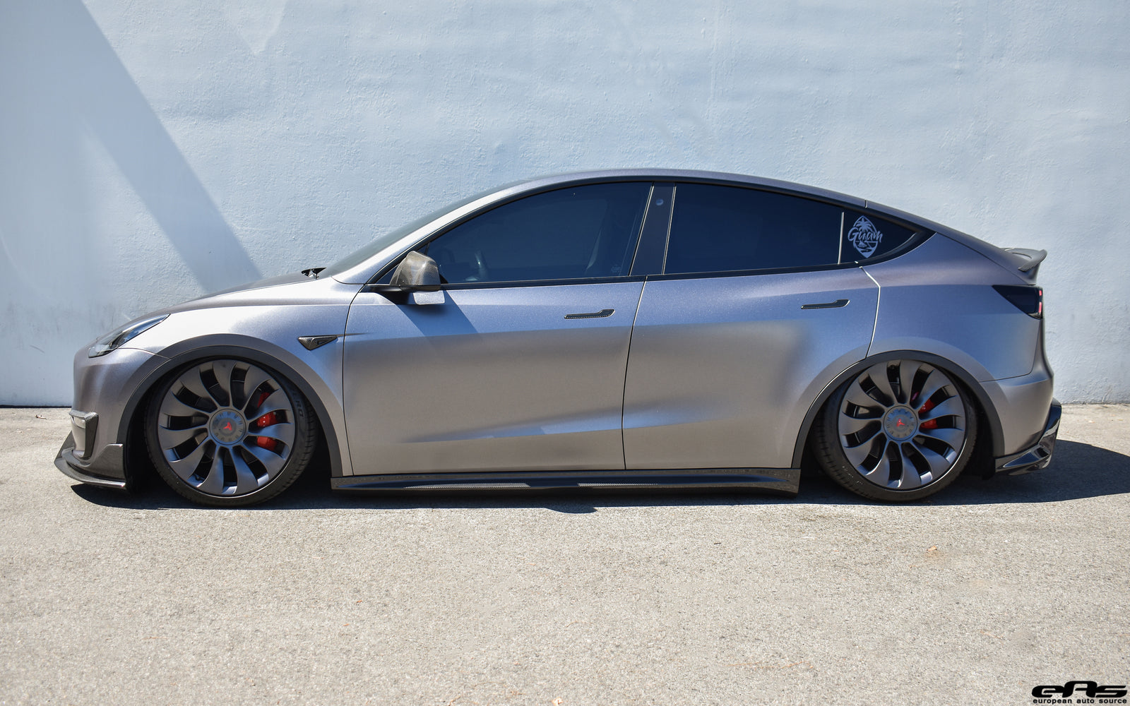 Tesla Model Y - AlphaRex Pro-Series Taillights, ADRO Carbon Fiber Body Kit, Hansshow Steering Wheel