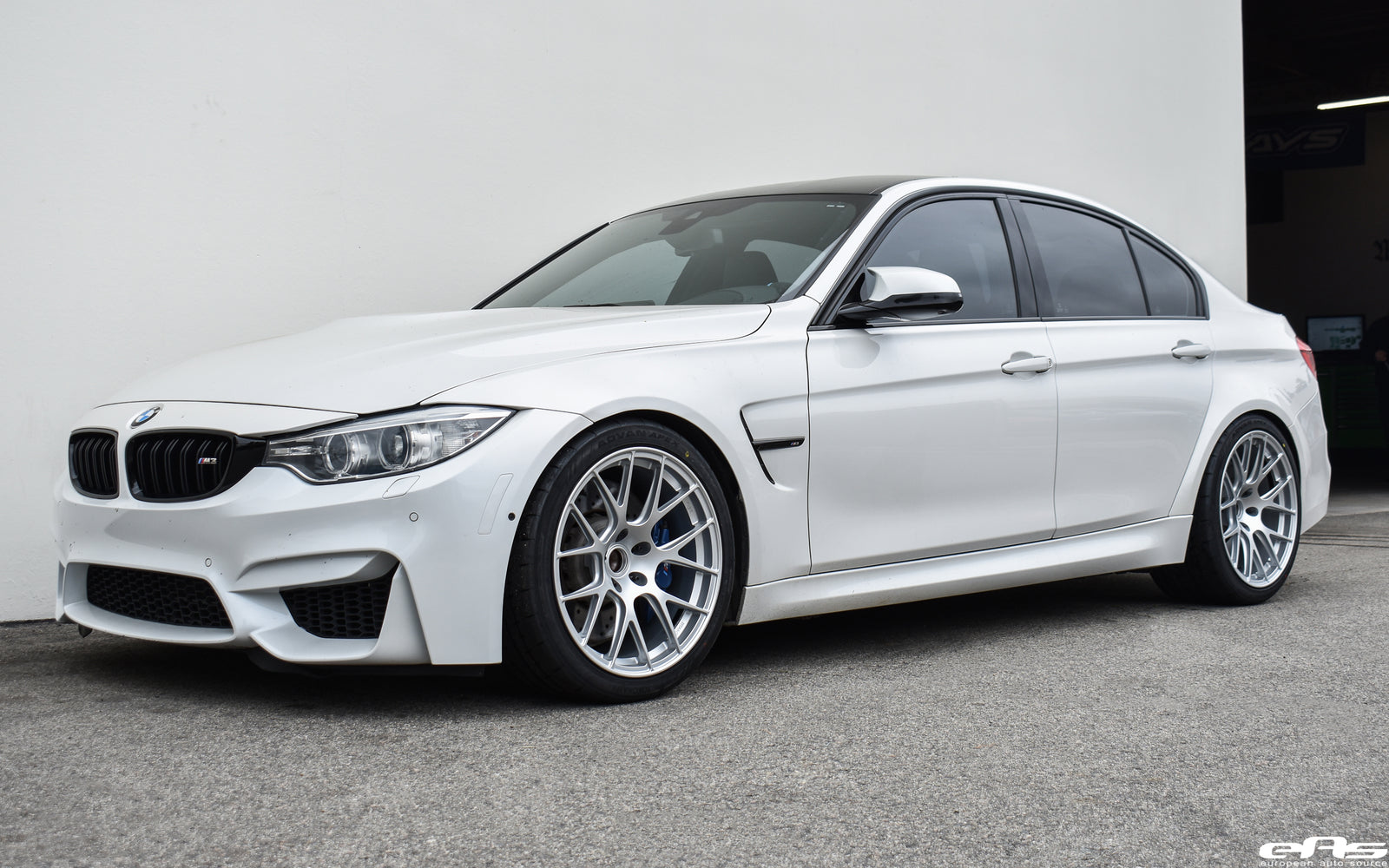 Mineral White F80 M3 - Titan 7 T-S7 (Iridium Silver)
