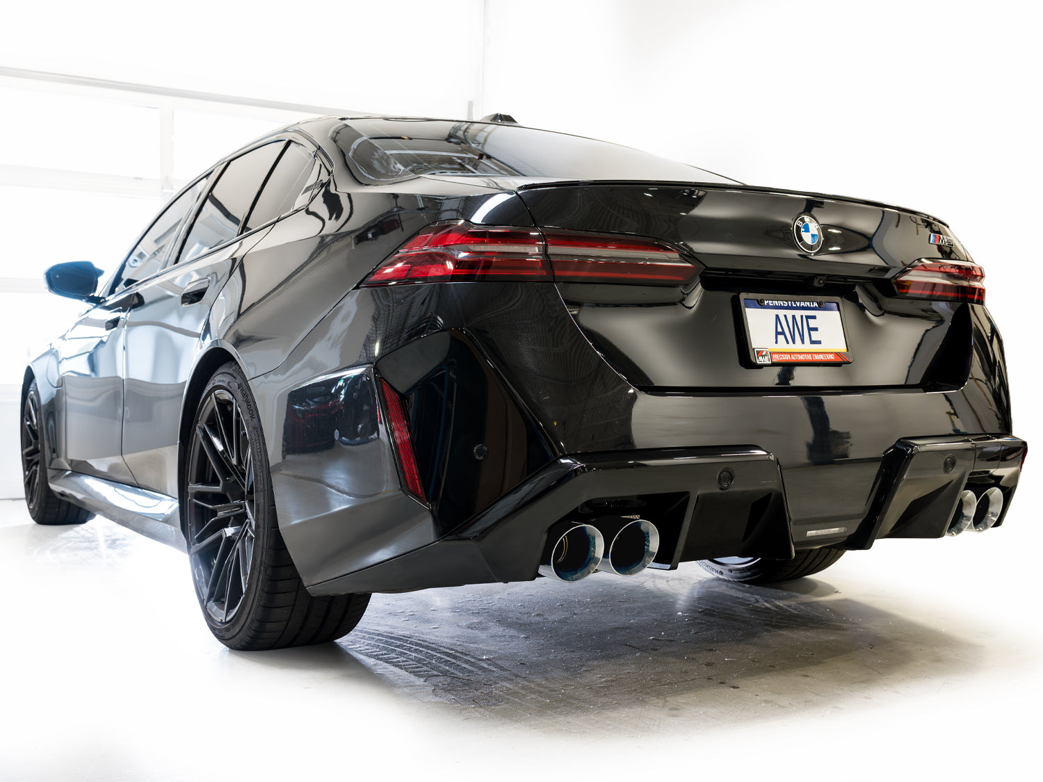 AWE Tuning -  Track Edition Catback Exhaust - BMW G9X M5