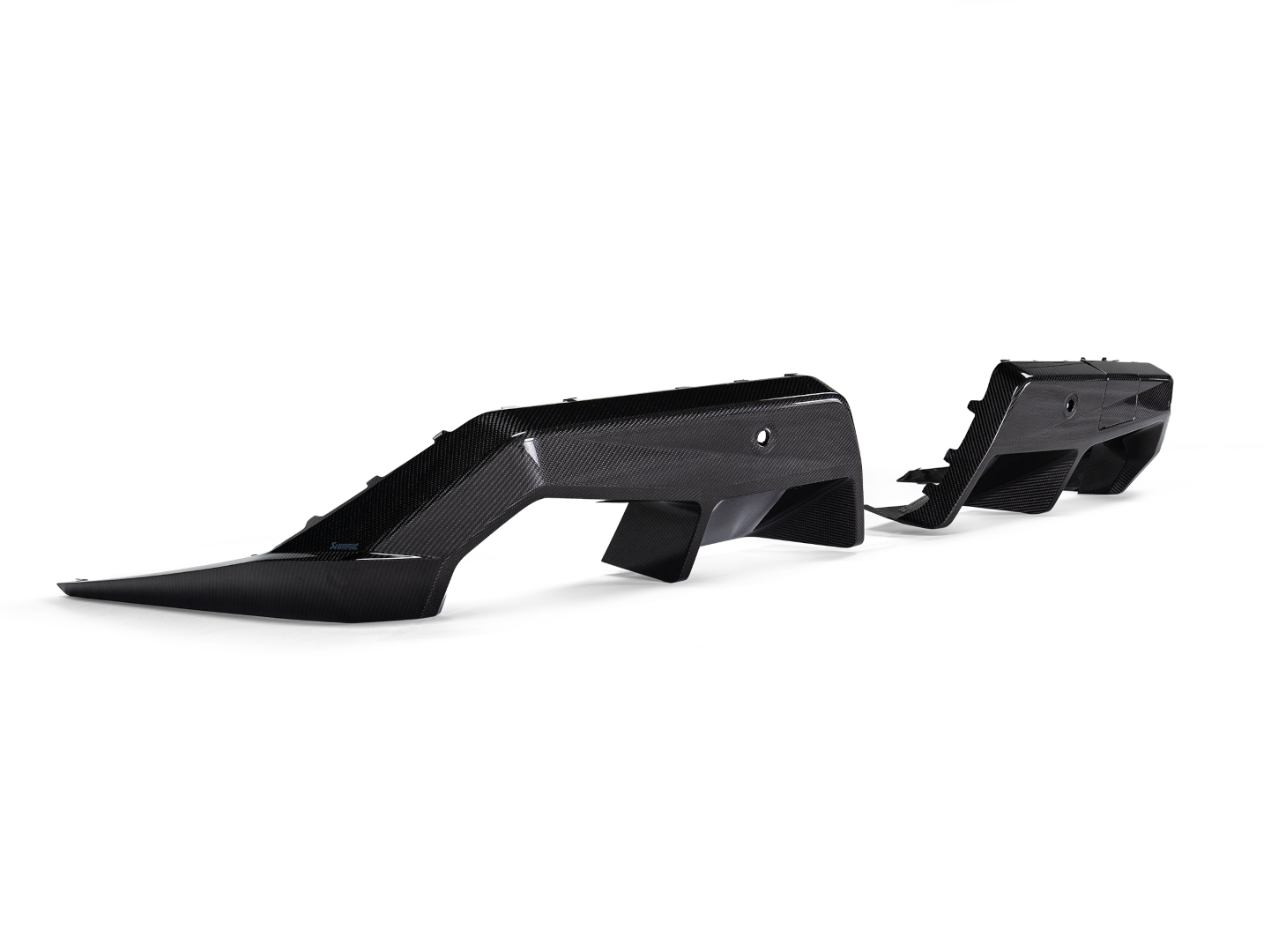 Akrapovic - Carbon Fiber Rear Diffuser - BMW G90 M5