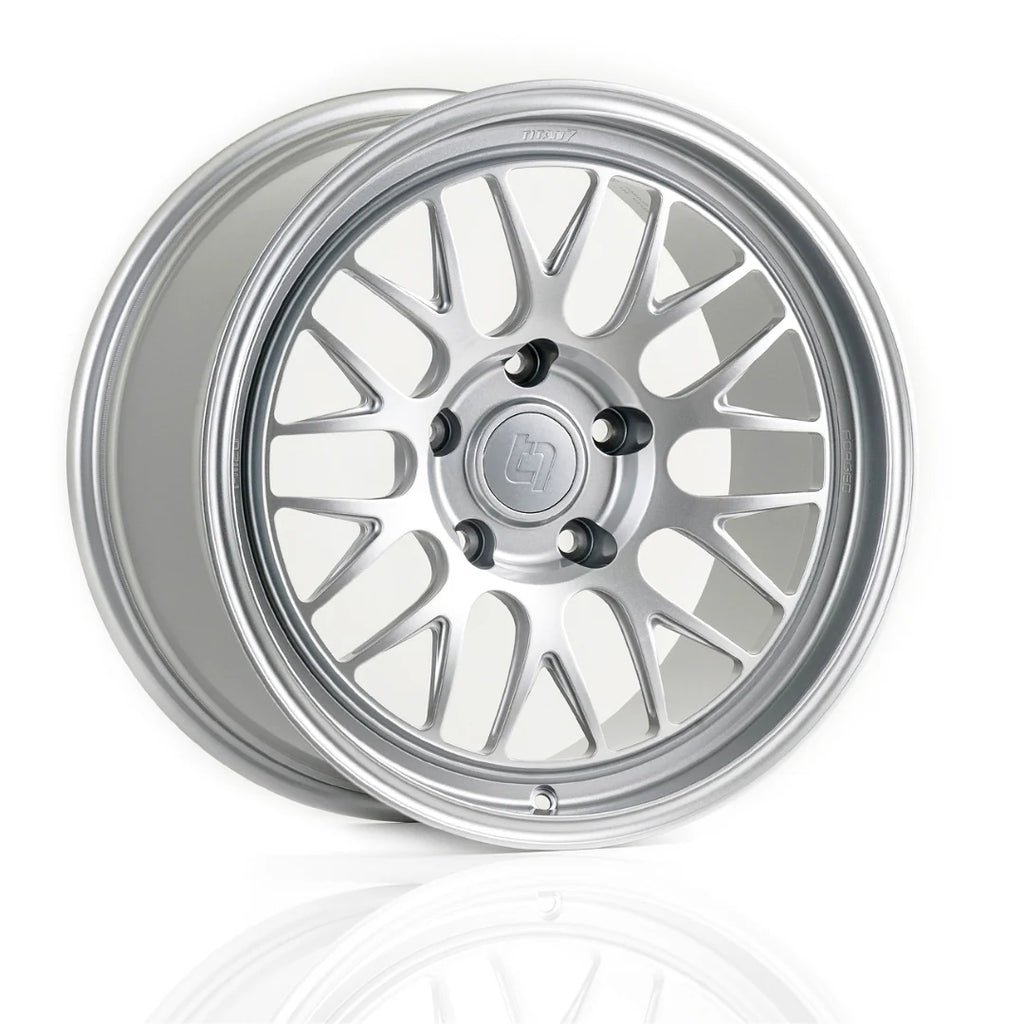 Titan 7 - T-M20 Forged Motorsport Wheel - Tesla (5x114)