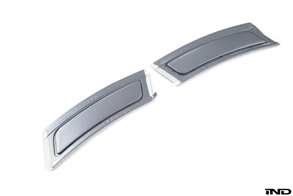 iND f10 m5 painted front reflector set - iND Distribution