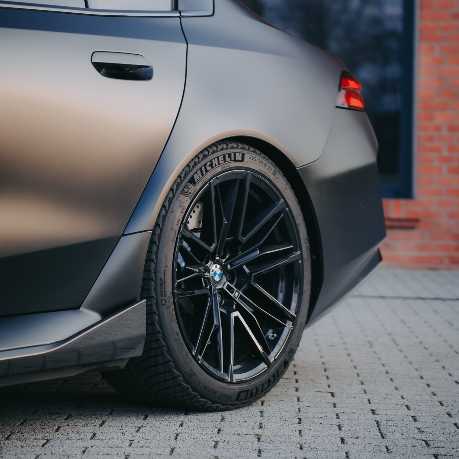 AST - Sport Lowering Springs - BMW G90 M5