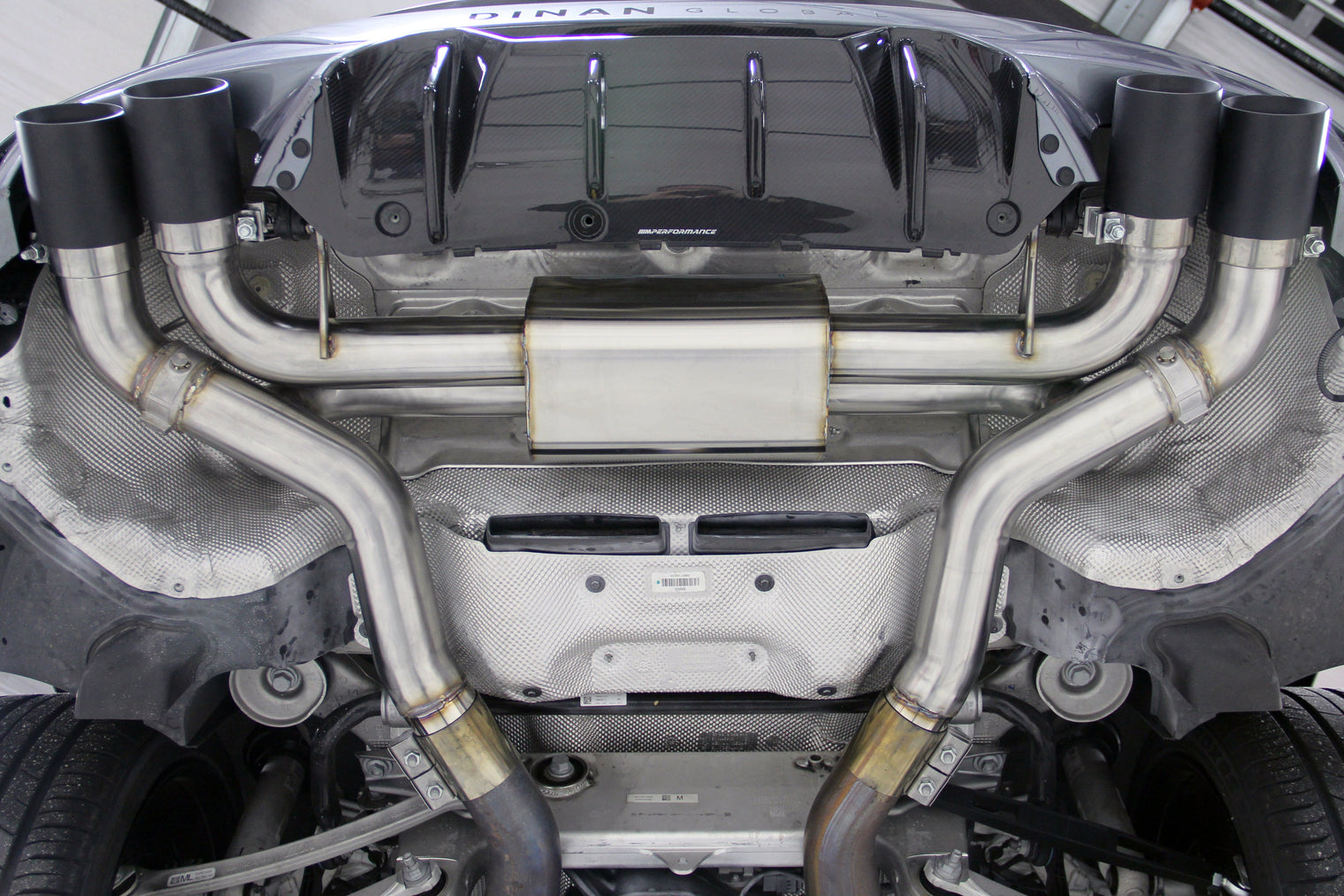 Dinan -  Free Flow Axleback Exhaust - BMW F90 M5