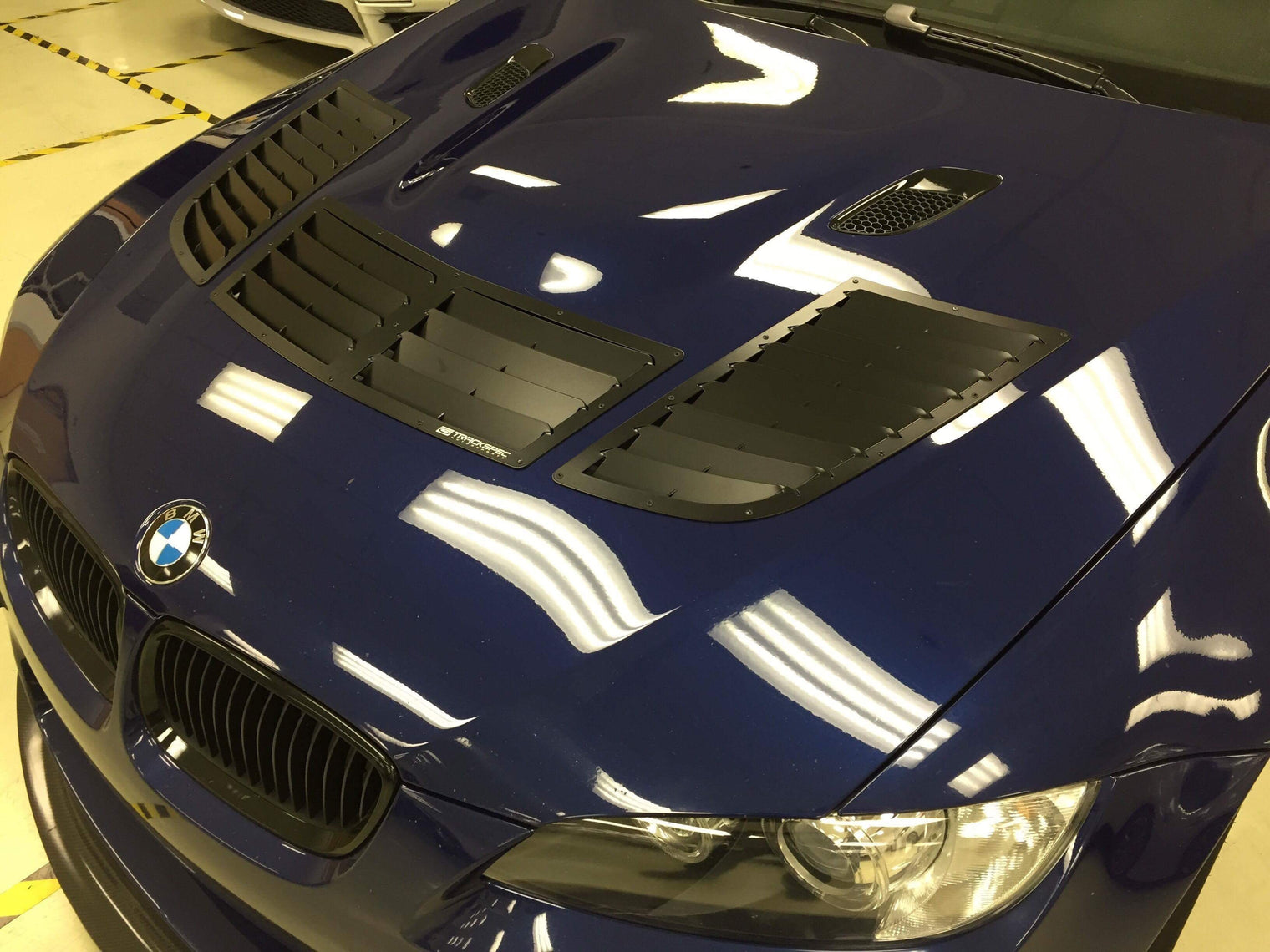 Trackspec - Racing Hood Center Louvers - BMW E9X M3